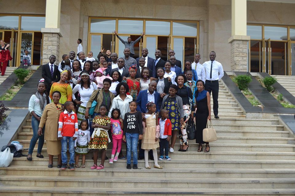 1c. cover photos - scrolling.